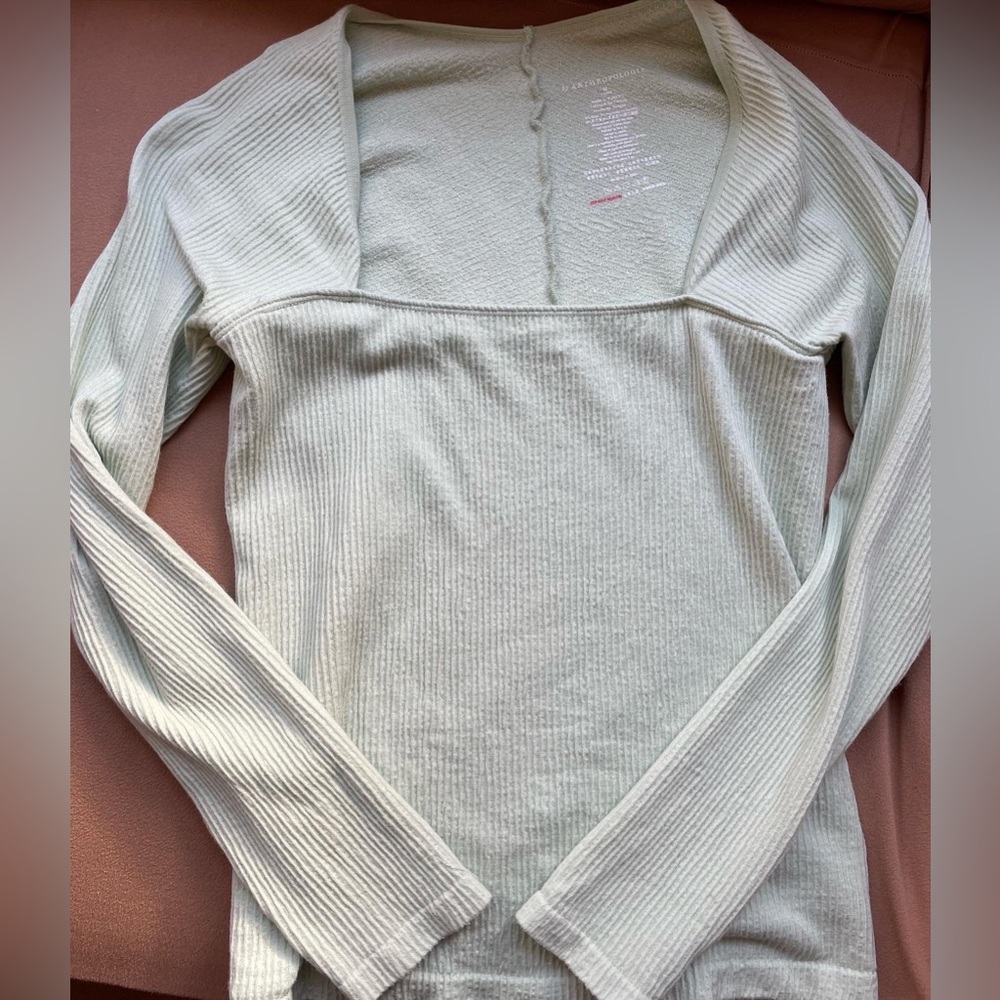anthropologie mint green long sleeve